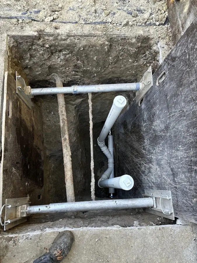 Experienced plumber completing Drain Cleaning work in South Harrison